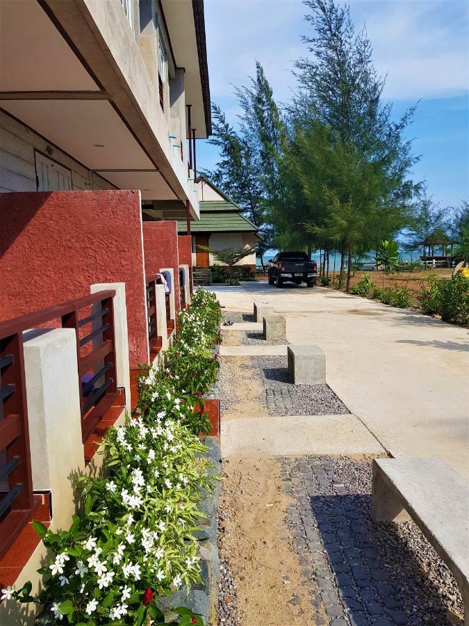 Sea Smile Resort Prachuap Khiri Khan Exterior photo